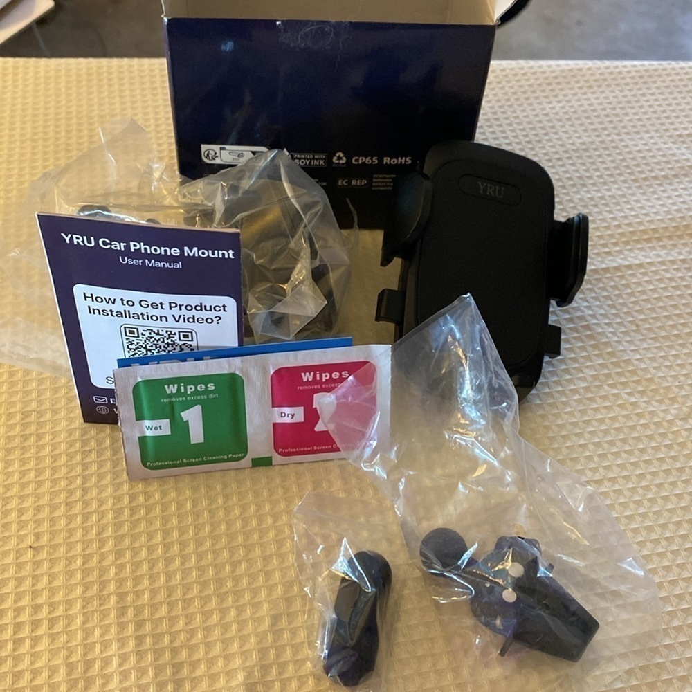 YRU Car Phone Holder - Picture 2 of 6